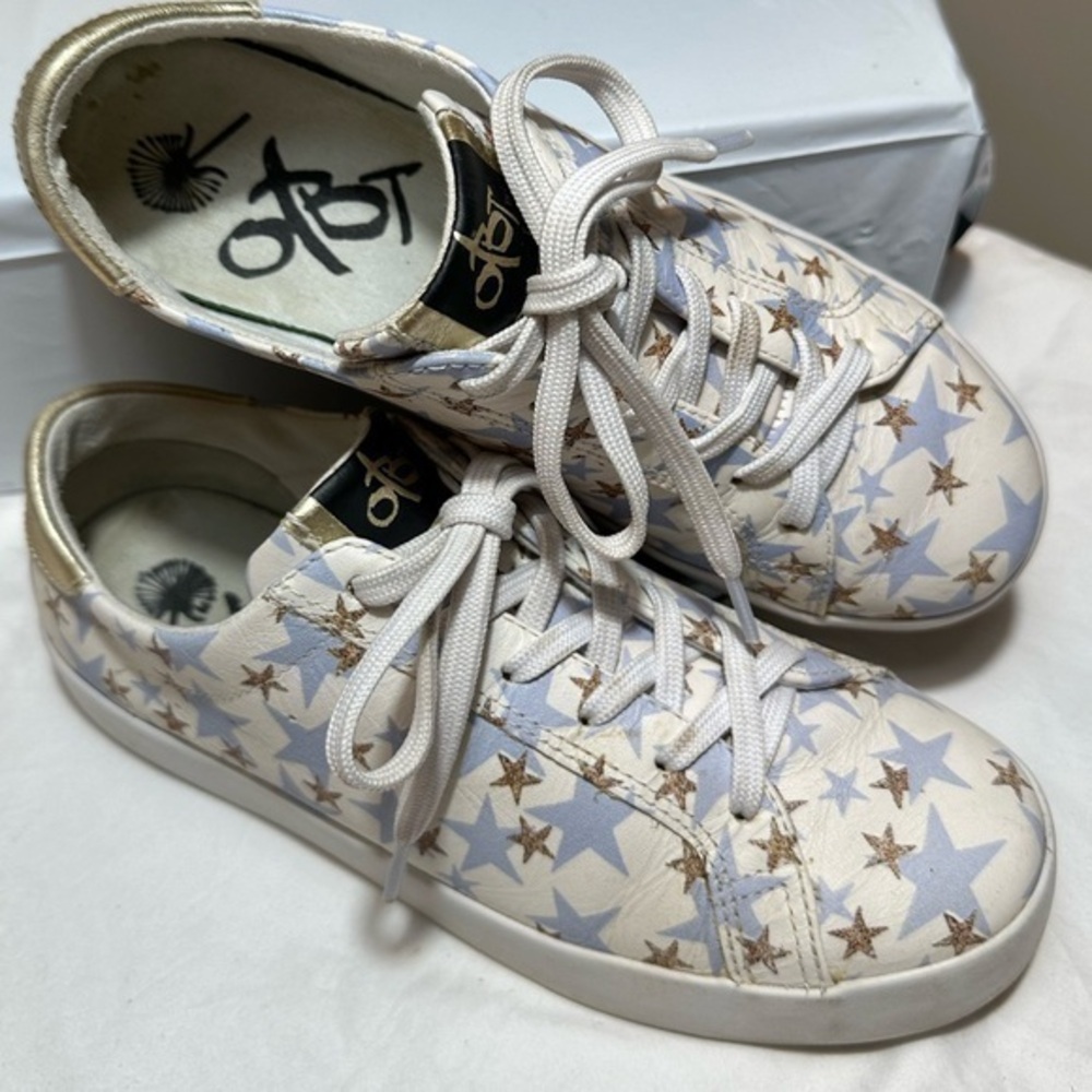 OTBT Court gold star leather sneaker 6.5 blue white print slip on shoe metallic